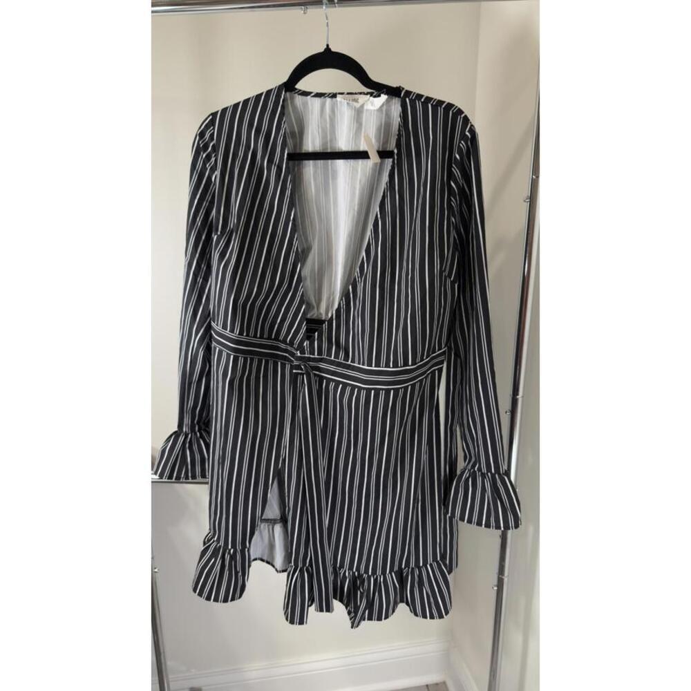 Allison New York Striped Dress with Ruffle Sleeves